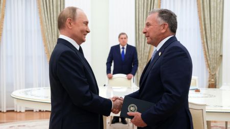 Віткофф заплутався у своїх версіях розмови з Путіним про українські території