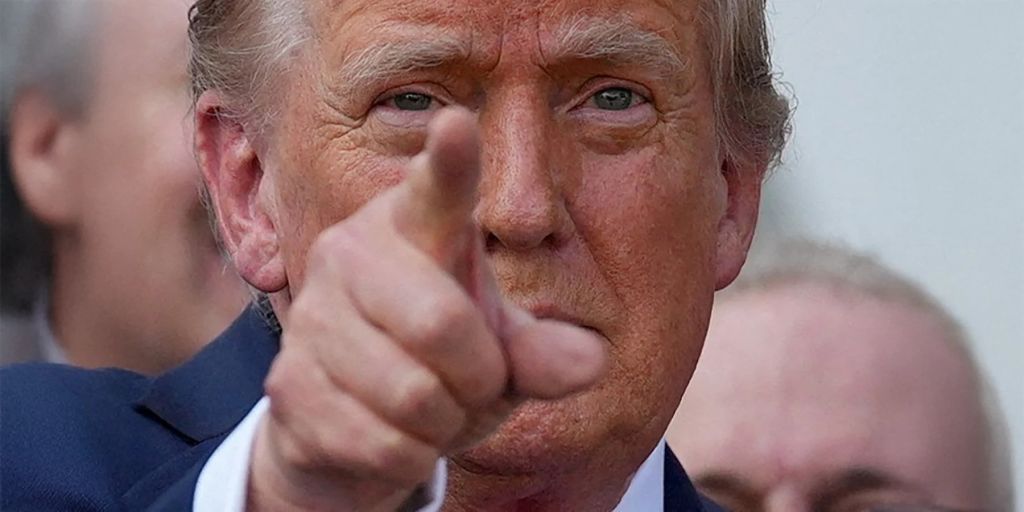 Після погроз Медведєва: Трамп наказав розгорнути атомні підводні човни