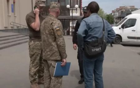 ТЦК пояснили, як тепер вручатимуть повістки