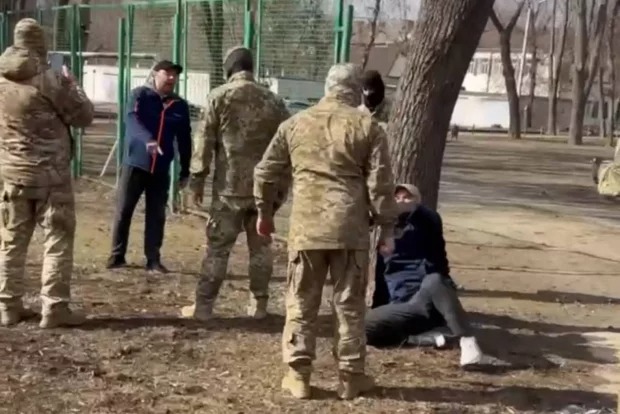 “Це їх проблеми”: військовий заявив, що українці самі винні у “бусифікації” ТЦК