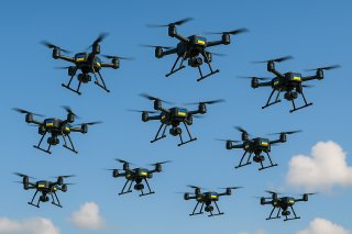Рій дронів: як близько ми до війни з фантастичного кіно?
