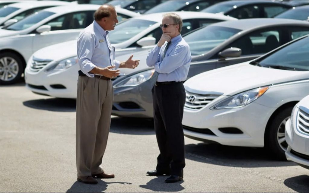 Як продати авто без перекупів: в Україні ввели нові правила