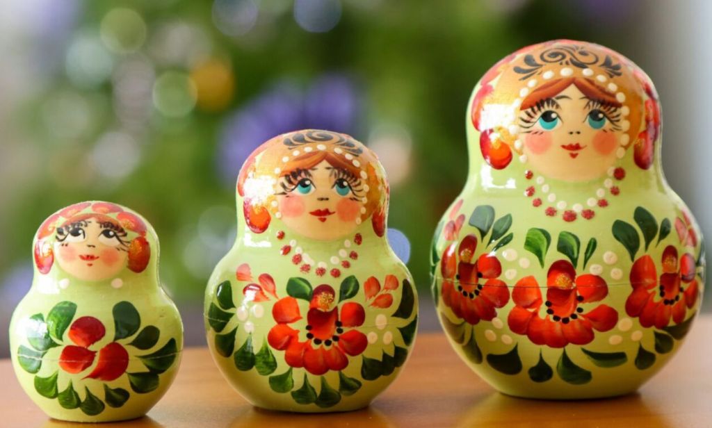 Поки мати під санкціями: син соратниці Путіна осів на розкішній віллі в Італії