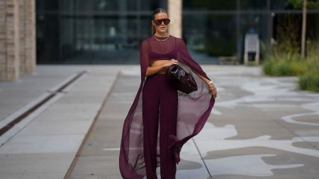 5 головних відтінків осені-2025, які варто додати в гардероб