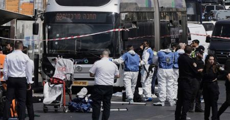 В Єрусалимі терористи розстріляли автобус: є загиблі, понад 20 поранених