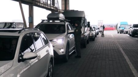 Мобілізація перестане бути “перешкодою”? Чоловікам можуть дозволити виїжджати за кордон