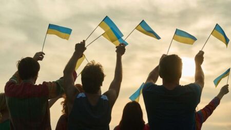 Скільки українців вважають себе “радянськими людьми”