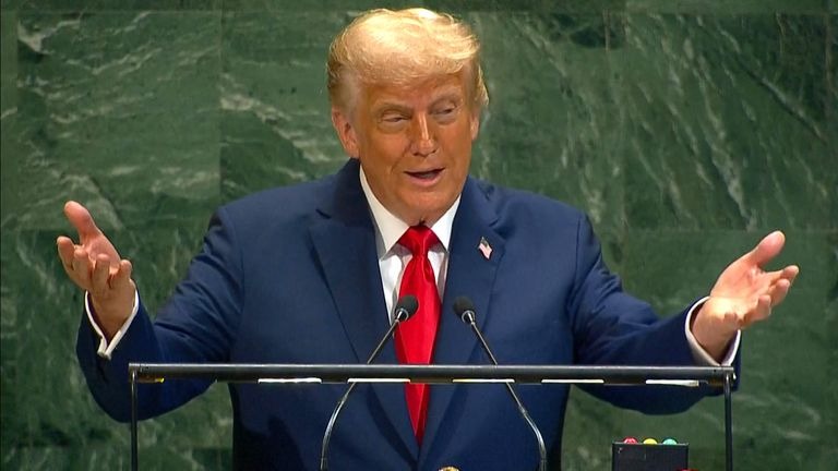 Трамп розніс Путіна: “Росія — паперовий тигр, Україна поверне все!”