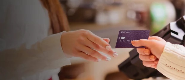 Зняття готівки за кордоном: ПриватБанк попередив про обмеження