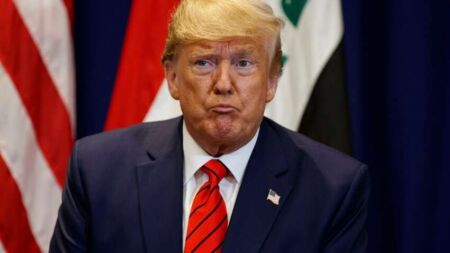 Нове опитування виявило несподівано велику кількість людей, які хочуть імпічмент Трампа