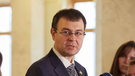 “Квартира за 10 млн і податки на OLX”: Казанський розкритикував Гетманцева