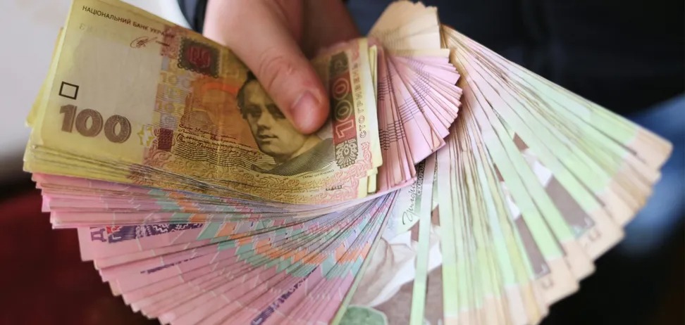 Українцям виплачують до 25 тис. грн: які умови, щоб отримати допомогу