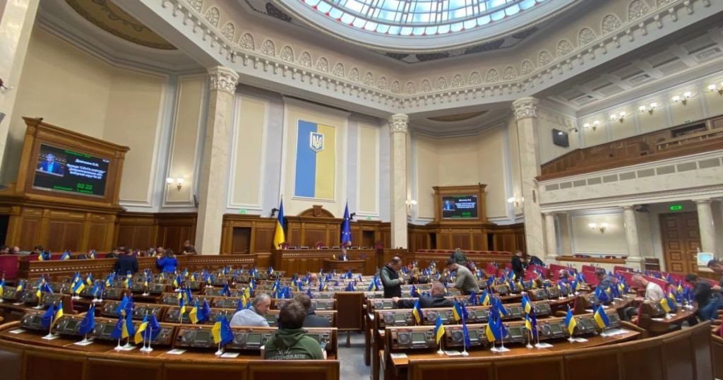 Рада дозволила критичним підприємствам бронювати порушників мобілізації