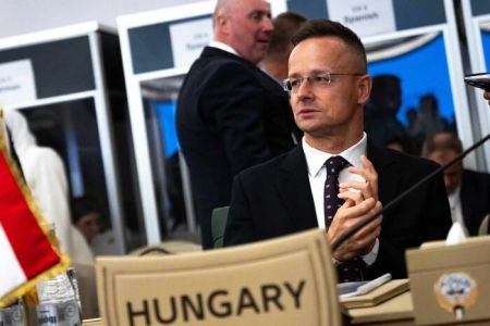 Справа про підрив «Північних потоків». Сійярто звинуватив Туска у «захисті терористів»