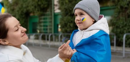 Доведеться заплатити понад 40 тис. грн, щоб залишитись: українським біженцям оновили правила