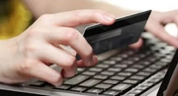 Податкова не братиме авансів: українцям пояснили нові правила онлайн-продажів