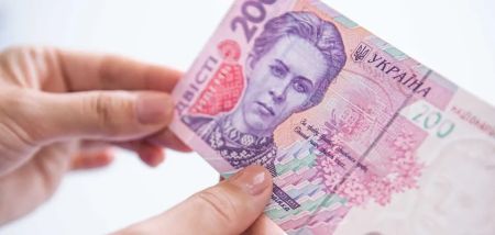 Пенсії “заберуть” у тих українців, які не пройдуть ідентифікацію: кого це зачепить