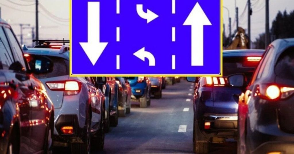 З’явився незвичний синій знак із трьома смугами: що він означає і чому на ньому “зловилися” водії