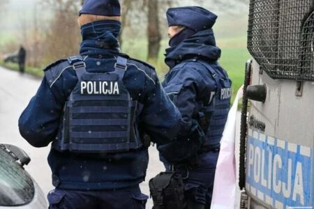 П’яний українець у Польщі відкусив частину авто поліції