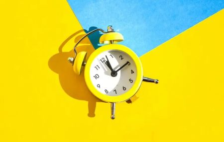 Зимовий час: куди слід переводити стрілки годинника