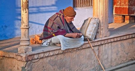 Чоловік прикидався незрячим понад 50 років та розбагатів на мільйон євро