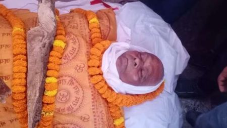 Чоловік влаштував власний похорон, щоб подивитися, хто на нього прийде