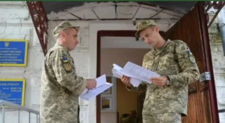 Українців автоматично візьмуть на облік у ТЦК: адвокатка про зміни для чоловіків 25-60 років