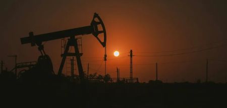 Нафта помітно здорожчала: скільки тепер коштує і що відбувається на ринку