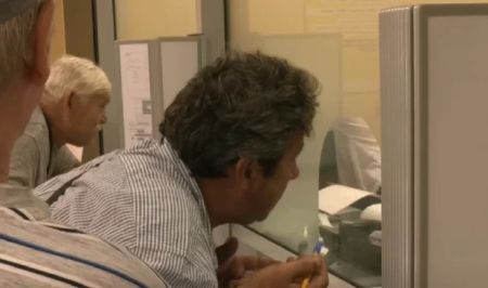 Не тягніть із перевіркою документів: українцям зробили важливу заяву