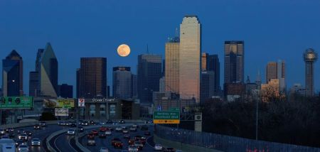 Чому люди погано сплять у повню: вчені озвучили несподівану причину