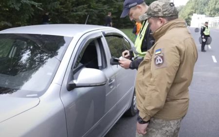 Мобілізація чоловіків від 60 років: чи вручатимуть ТЦК повістки