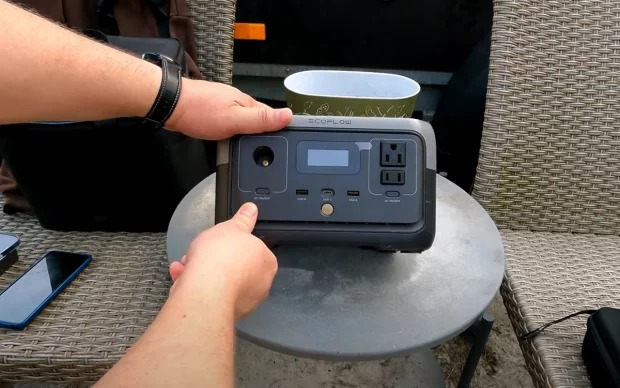 Як продовжити життя повербанків та зарядних станцій: прості поради від енергетиків