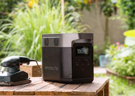 Буде і світло, і інтернет: яку зарядну станцію підібрати для роботи