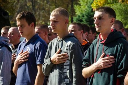 Мобілізувати з 16 років: в Україні пропонують створити новий тип війська