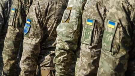 Мобілізація по-новому в Україні: кого призвуть у першу чергу і як може прийти повістка