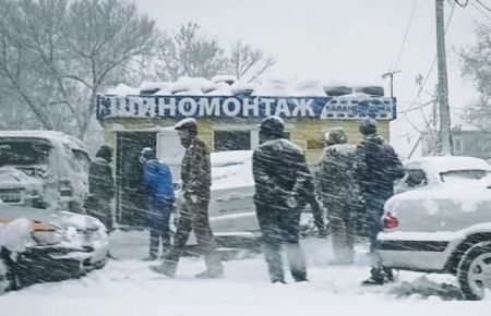 Водіям готувати гаманці: в Україні жорстко каратимуть за літню гуму взимку, нові штрафи шокують