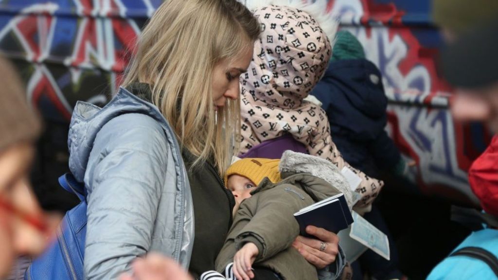 ПФУ відмовляє у виплатах на дітей через купівлю валюти — деталі