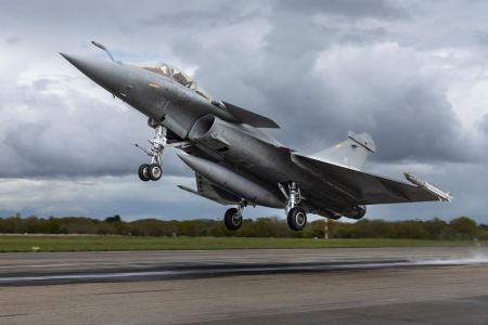 Плани України придбати винищувачі Gripen та Rafale зіткнуться з серйозними труднощами, – Politico