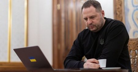 Обшуки у Єрмака: у Польщі відреагували на дії НАБУ