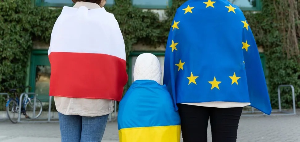 Зарплати українців значно менші, ніж у поляків: чому біженці заробляють менше