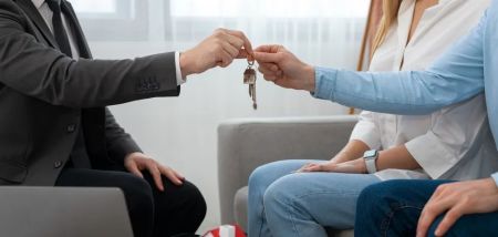 У Києві обвалилися ціни на оренду квартир: скільки тепер коштує винайняти житло