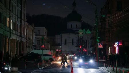 У Києві та Черкасах ввели відключення світла
