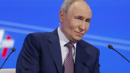 Може йтися про захмарні втрати: Путін порівняв війну в Україні зі Сталінградською битвою