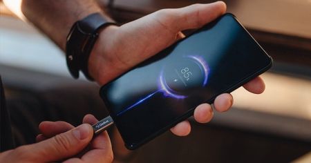 Як правильно заряджати смартфон, щоб продовжити життя батареї: головні правила та лайфгаки