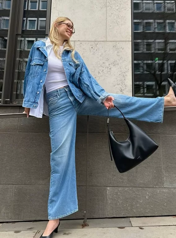 Широкі джинси повертаються у моду: з чим їх можна стилізувати