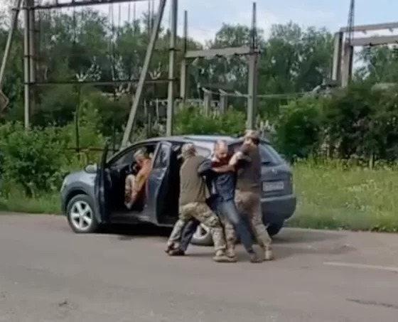 ТЦК затягують у цивільне авто: адвокат пояснила, коли порушують закон