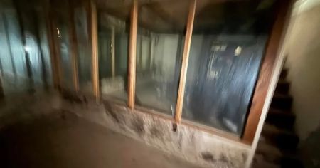 Будинок із сюрпризом: куди ведуть таємні двері приміщення 1920-х років (фото)