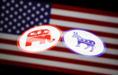 Демократи в США вирішили більше не цуратися «брудної гри» для протидії Трампу — The Washington Post