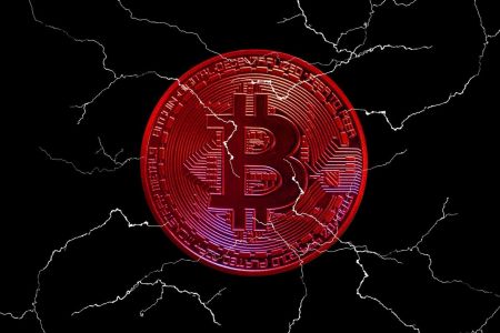 Стратег Bloomberg прогнозує обвал біткоїна до $50 000