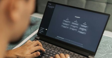 ChatGPT “довів людей до самогубства”: що відомо про сім судових справ